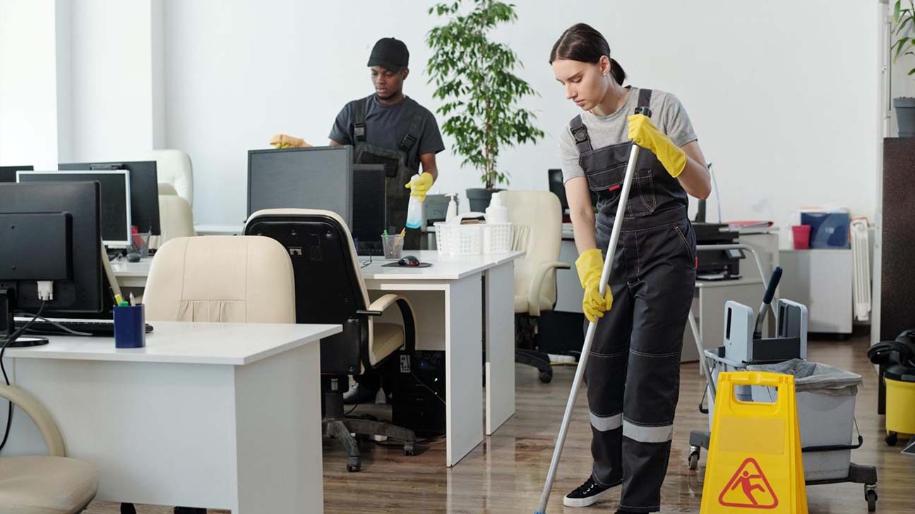 How to bid for cleaning contracts: cleaning contractors