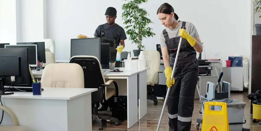 How to bid for cleaning contracts: cleaning contractors