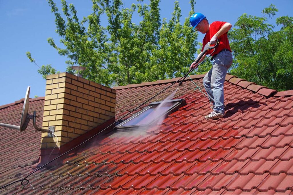 Pressure washing advertising ideas: professional pressure washing a roof