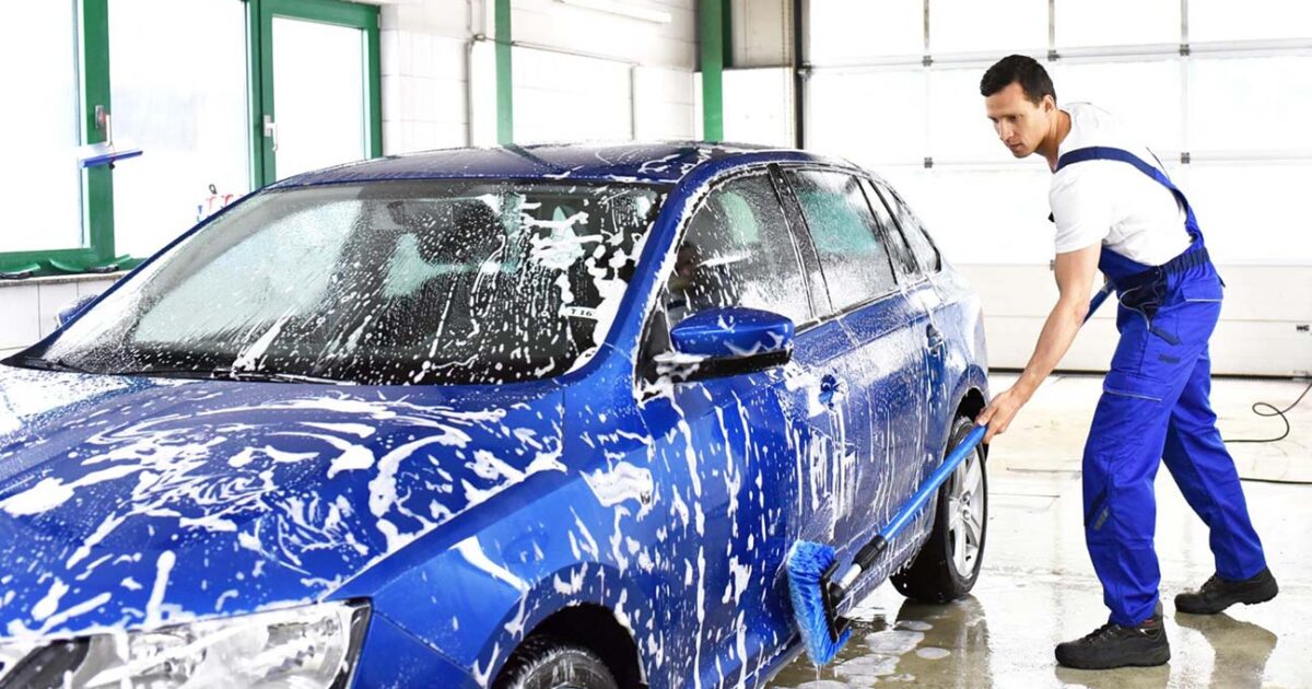 Car Wash Attendant: What Is It? and How to Become One?