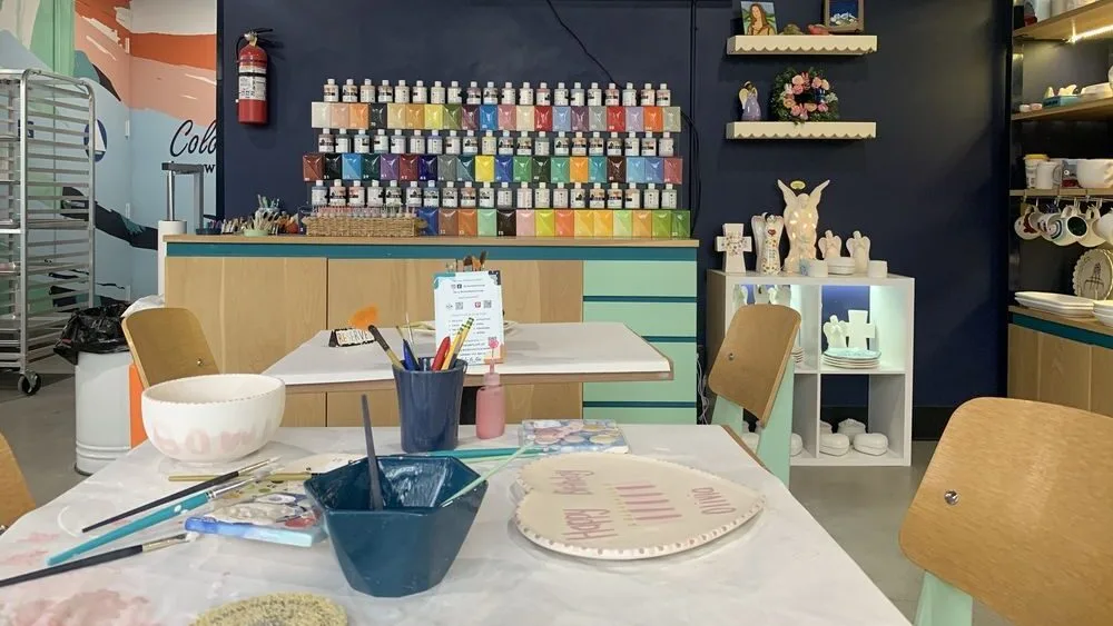 Color Me Mine studio at Covina location