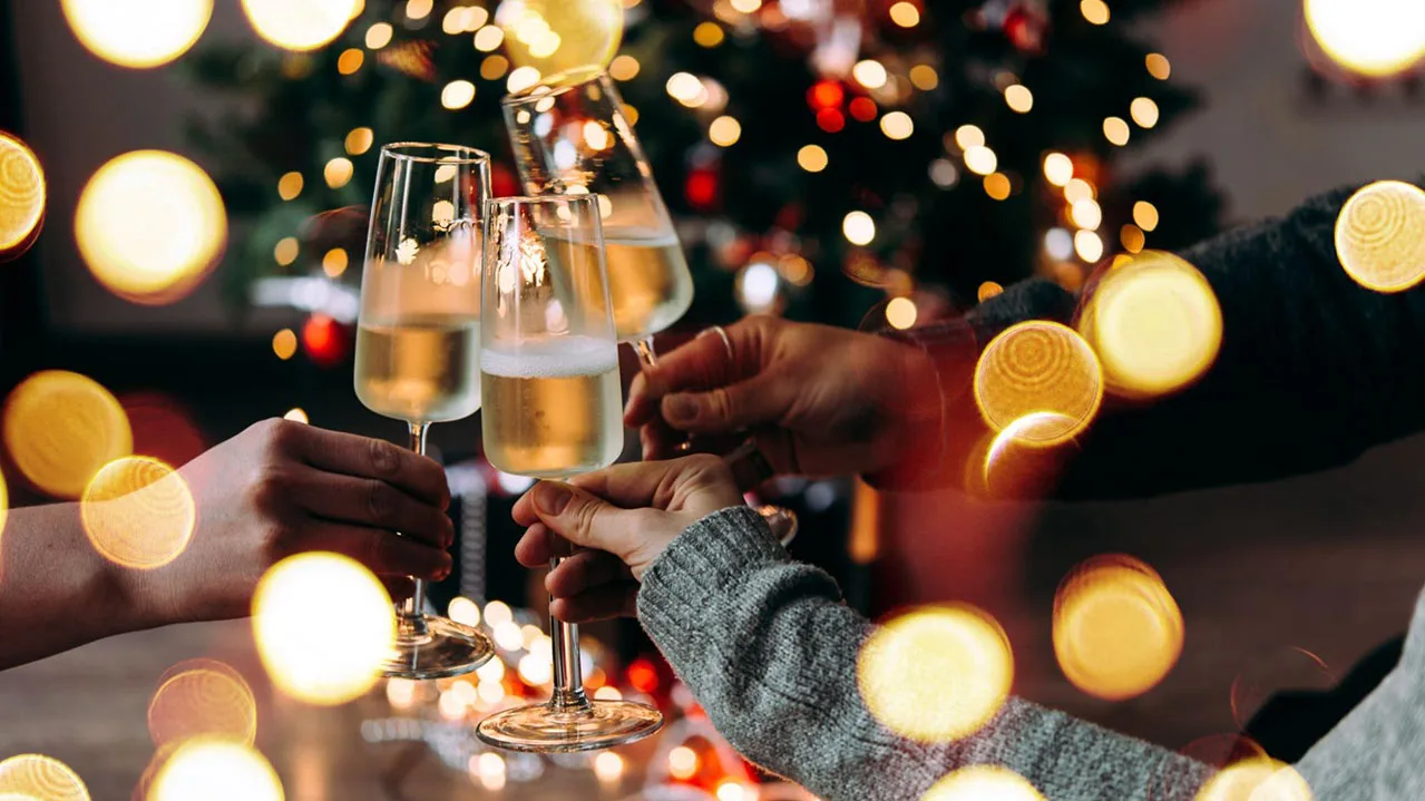 Sleigh the season with a restaurant holiday marketing plan